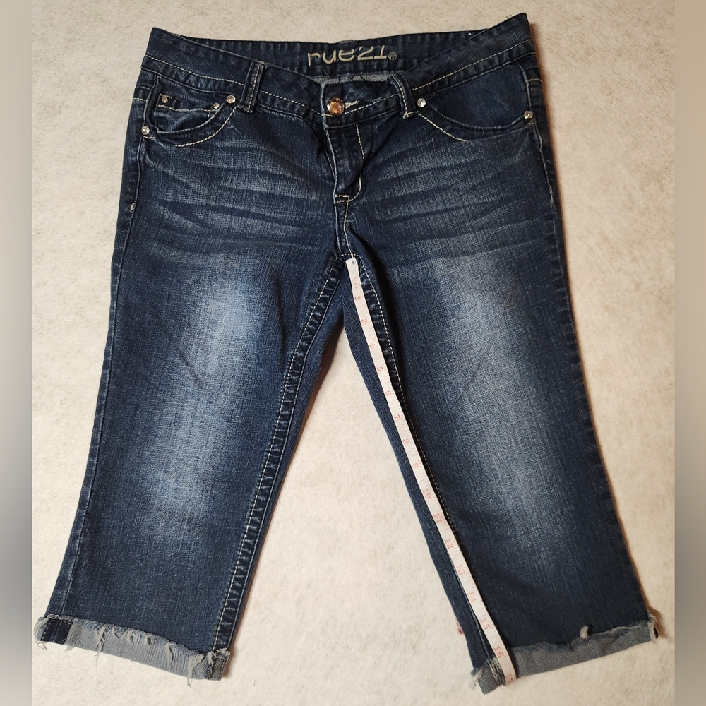 Rue21 Blue Ankle Cropped Jeans with Distressed Details
